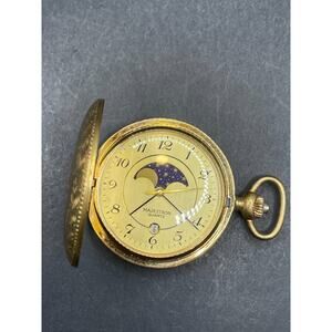 Vintage Majestron Gold Tone Moon Phase Quartz Date Pocket Watch 42mm Gold Face
